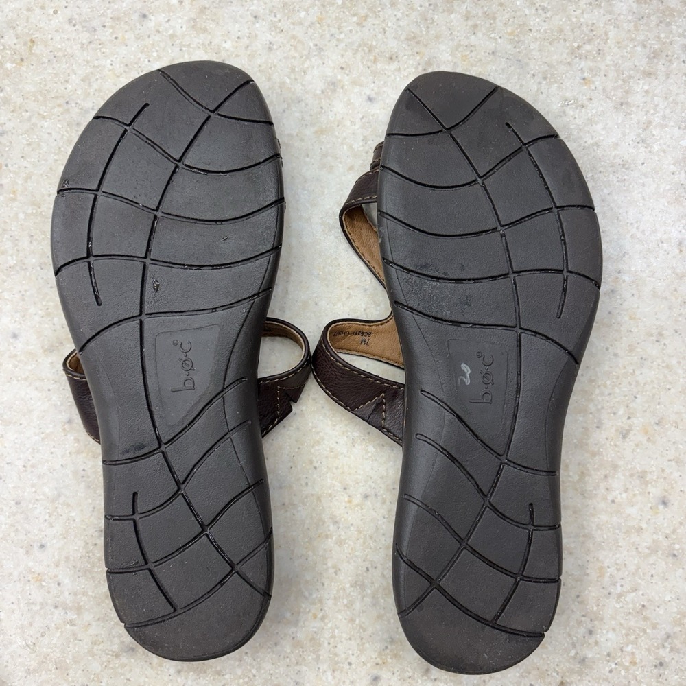 B.O.C. Women Sz 7M Leather Sandals Toe Loop Brown Alisha Born Flat - Picture 7 of 8